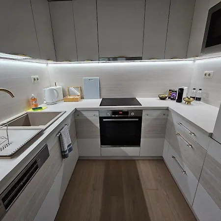 Lägenhet 20th Floor Luxury - River & Castle View *