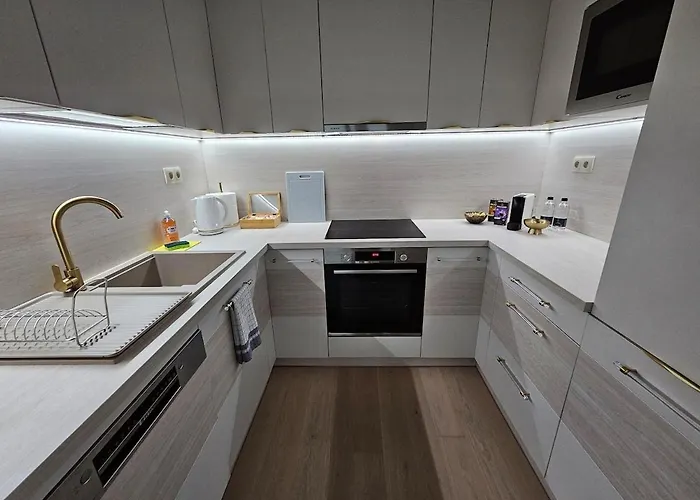 Lejlighed 20th Floor Luxury - River & Castle View *