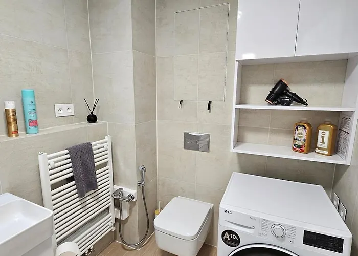 Apartament 20th Floor Luxury - River & Castle View *