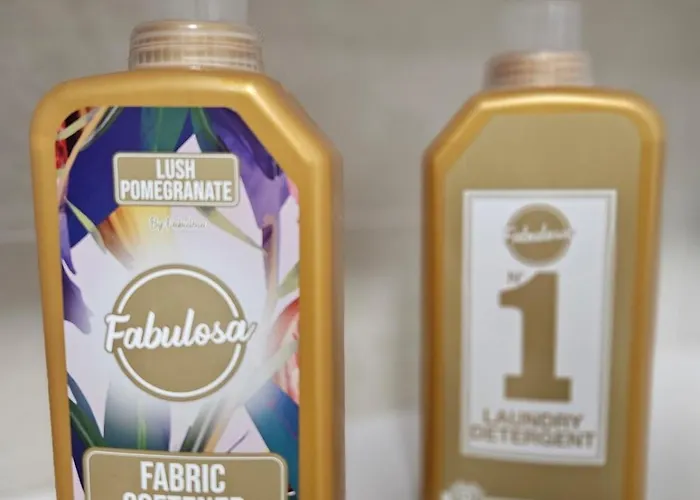 20th Floor Luxury - River & Castle View *