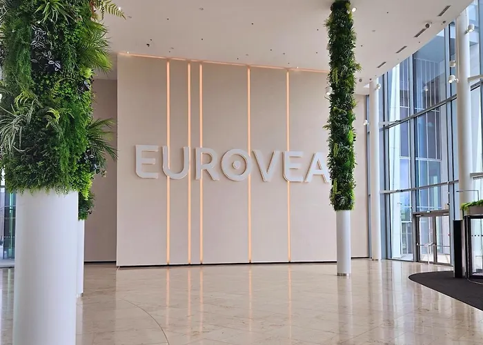 Apartament 20th Floor Luxury - River & Castle View